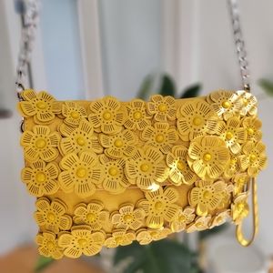 Statement fashion clutch purse